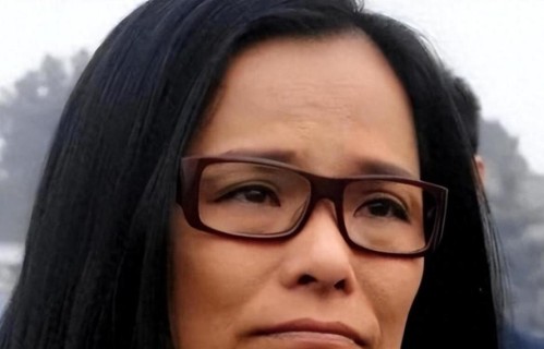 钱再多有什么用！62岁亚洲天后韦唯现状，曾给全部中年女人提了醒