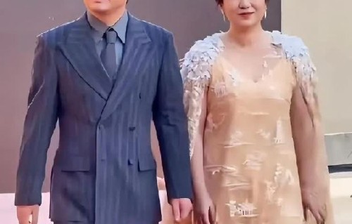 观众为什么觉得看沈腾马丽唠嗑比看编排好的相声还过瘾？