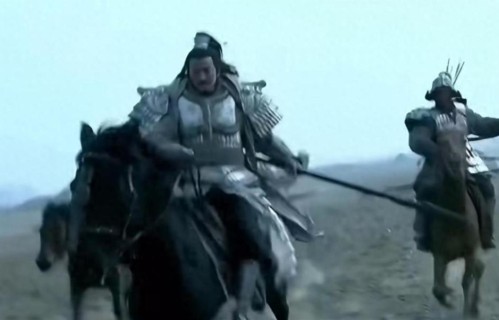 何润东再扮西楚霸王项羽，现身苏超助力宿迁队，完美复刻霸气十足