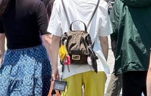 网友新加坡偶遇唐嫣罗晋一家三口|晋嫣|女儿|身高|感情|超好