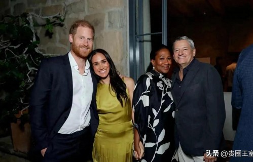 公爵夫人梅根亮相，小肚腩抢眼，生育两个孩子绝对真实的妈妈身材 