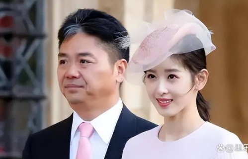 章泽天现身戛纳晚宴,一身黑色抹胸长裙惊艳全场,被指撞脸陈都灵