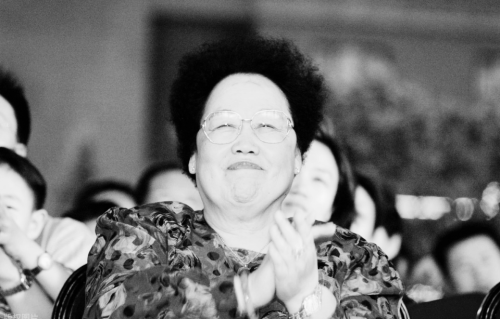 85岁陈丽华去世，长子赵勇早已掌管富华集团，74岁迟重瑞孑然一身
