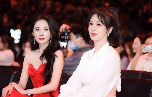 白玉兰奖提名惹争议!肖战入围,杨紫、杨幂争视后,赵丽颖掉提|任素汐|于和伟|黄觉|白宇|兰西雅