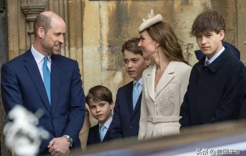 比威廉王子还惨！温莎颜值担当詹姆斯亮相复活节，18岁就秃顶了 