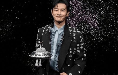 48岁黄晓明公开现身，首次回应考博上岸，与杨颖复婚不可能了
