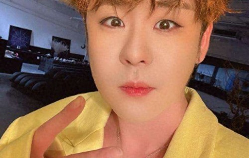 张云雷打卡早八，转赞评破20万，参加音乐生态大会，演唱会已官宣