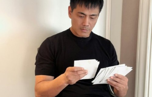 邵兵认人连发27个火，硬汉父亲与儿子同台成悬念