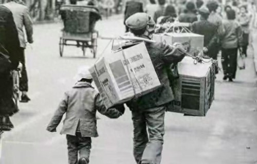 再过30年，60后70后一走，世上再没有这般勤劳的一代人