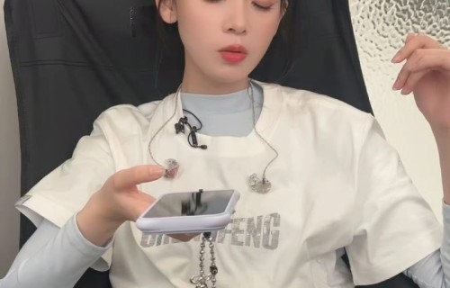 陈瑶工作室送孩子上学，全程态度端正努力