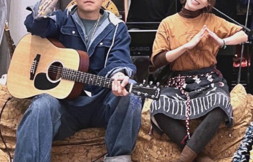 16岁超女恋上导演，13年异地恋不分手，她把苦日子过成诗 - 360娱乐，你开心就好