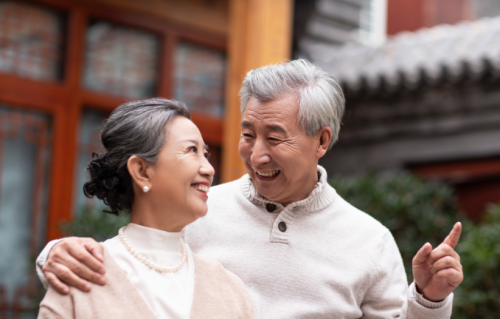 两性揭秘：男人七十岁后，最不能触碰女人的三个底线！