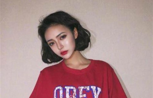 县城相亲角变了：72%的姑娘不再先问房本，先问;吵架时你在哪