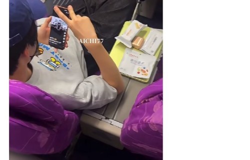 飞机上偷拍艺人是否侵犯隐私权？