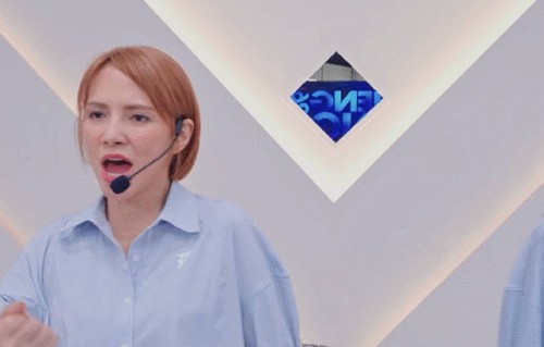 李心洁未来是否会继续尝试挑战唱跳类型的舞台表演？