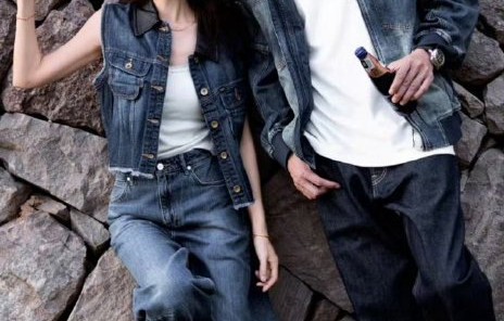 诺基亚里的爱情史诗：何润东夫妻16年异地，短信月费4500元