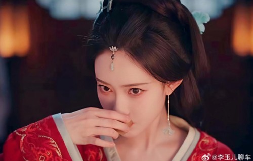 孟子义在新剧《百花杀》中饰演的角色，与她本人有什么反差？