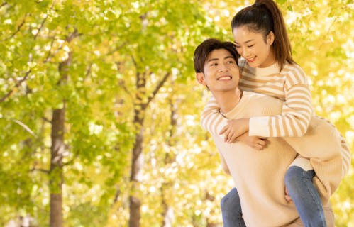 亲戚对你的嫉妒，不是恨你有，而是根本就看不起你