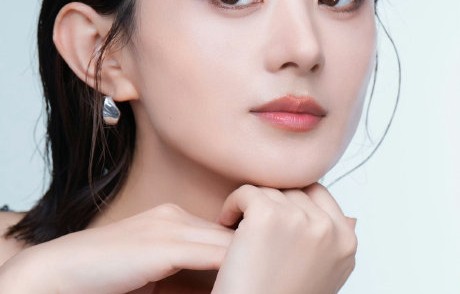 娱乐圈中像王伊瑶这样注重朋友隐私的明星互动常见吗？