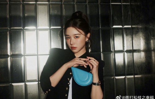 《乘风2026》节目组对于阚清子舞台失误事件的官方态度是什么？|节目组严重失职|综艺翻车现场|海生|嘉宾尴尬冷场|导播调度失误