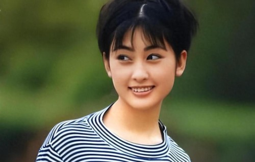被张铁林玩弄感情后，嫁给臭名昭著的他，如今才知她的清醒