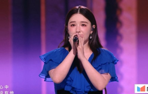 阚清子表演后，观众对她和同场其他选手的评价分别是什么？|舞台|演技|人生|情感|张慧雯