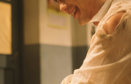 《冬去春来》有哪些被观众热议的剧情细节引发了年代真实性的争议？|人世间|初来乍到|徐胜利|电视剧剧情讨论|北漂