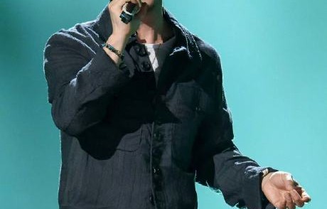 杨坤在淘汰后说了什么？他之后还会参加音乐综艺吗？|母亲的河|歌手2026|舞台|签约|乐华娱乐