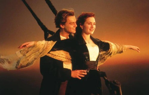 25年后泰坦尼克号重映，票房依旧封神！它到底打破了哪些电影铁律？