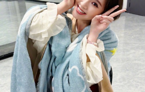 唐艺昕参加《乘风2026》后，其个人形象和演艺事业将如何发展？