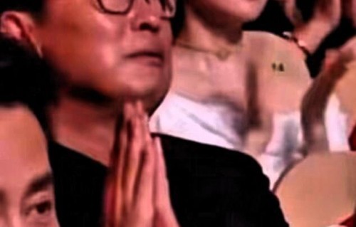 林永健演我看杨紫获奖 真情实感泪目现场_中华网|女儿|父亲|经纪人|生命树|颁奖礼