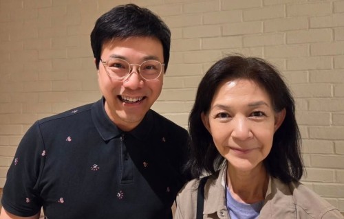 香港知名女星20岁儿子近照曝光，曾为迪士尼配音，却嫌父母穷拒绝入行