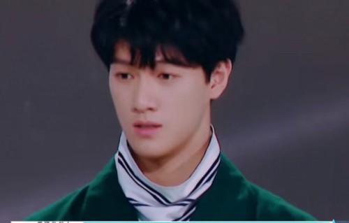 李昀锐直播唱歌最经典的歌曲片段有哪些？