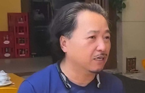 香港知名演员内地开茶餐厅，每月亏钱硬撑，自曝随时可能关门