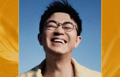 大鹏从短视频创作者到最佳导演经历了什么？