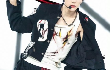 李煜东站姐'降临'在重庆见面会上拍摄了哪些经典舞台直拍？|斗牛要不要|粉丝|镜头