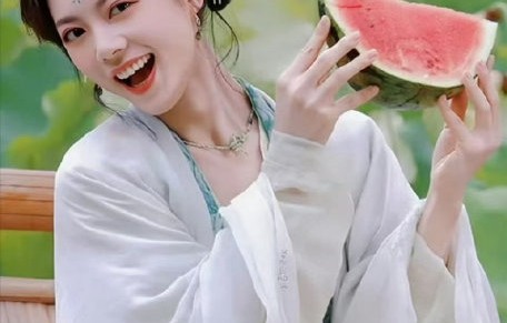 网友如何评价赵今麦楚听雨温婉与飞贼的反差人设？
