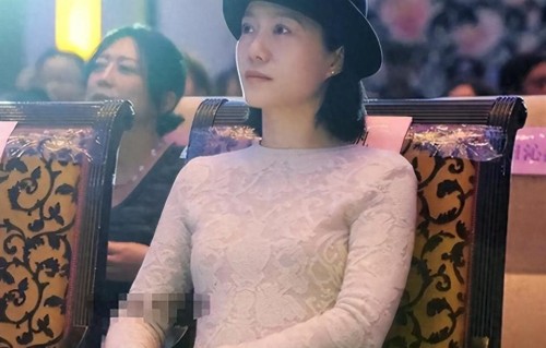 婚内出轨真相大白后，50岁翁帆面相彻底变了，一个举动让口碑暴增