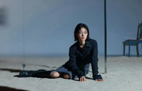 赵今麦在专访中如何理解角色创作？