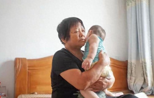 一种新式带娃兴起，老人不累，子女感恩，婆媳愉快，家庭和睦