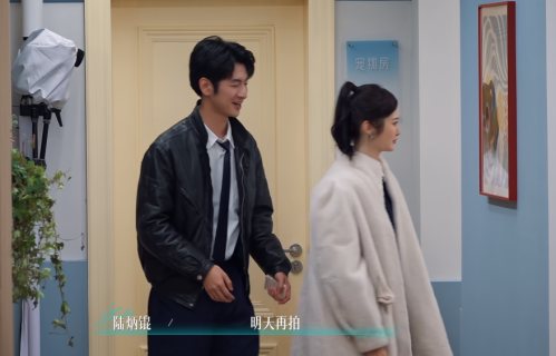 氪金冲榜，偷听别人私聊，《半熟恋人5》王译和陆炳锟处处争第一，嫉妒心藏不住了