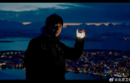 李现挪威追极光谈韩商言，称命中巧合