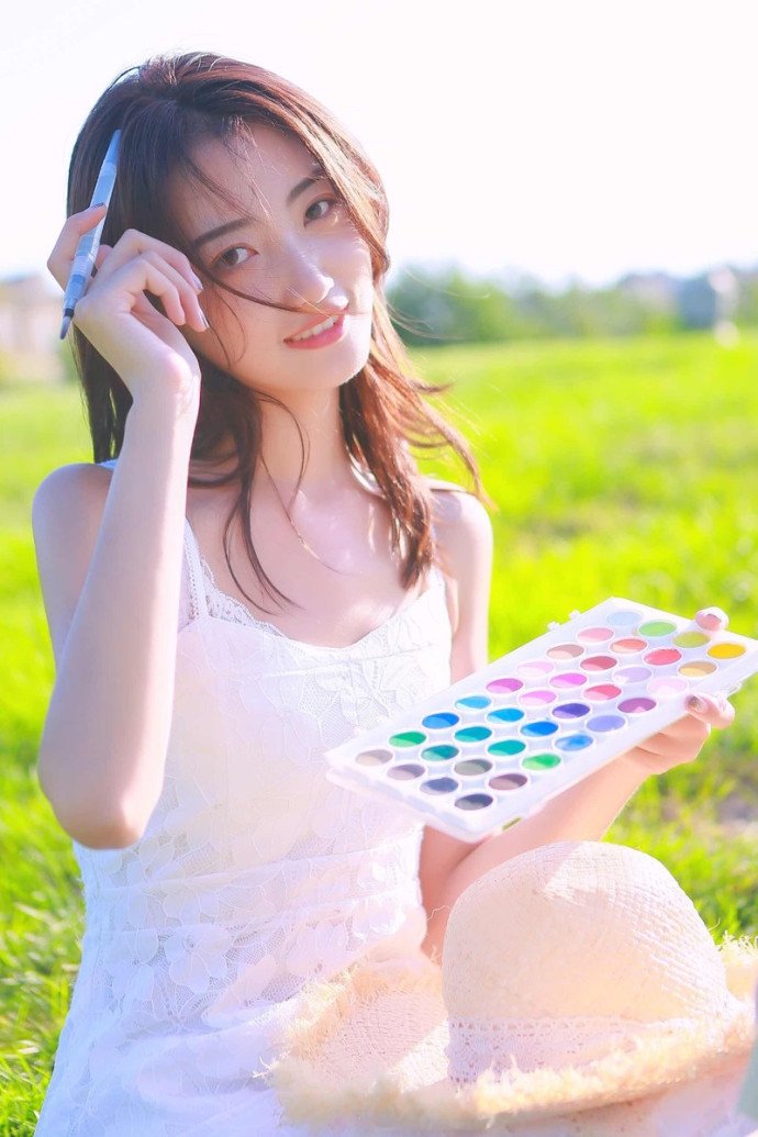 18岁中国女导演上网才知获国际大奖,确认后盼奖杯邮寄