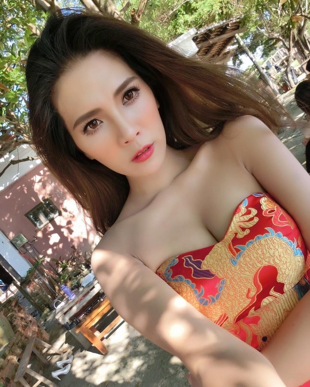 肖战孙俪获封“年度卓越品质之星”