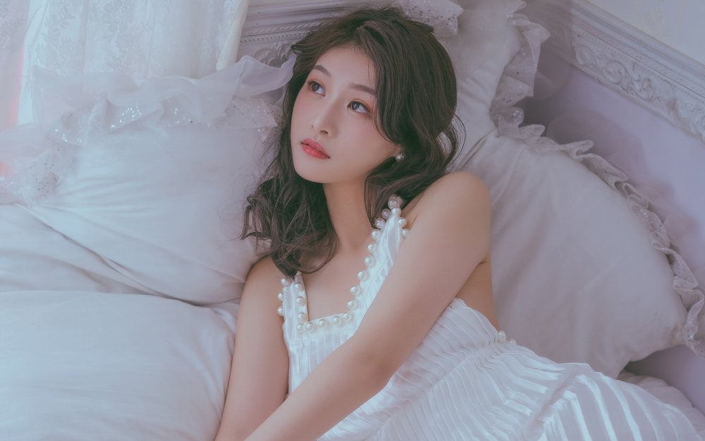 《私藏浪漫》杀青，期待张佳宁、魏哲鸣、王真儿等人的表现！