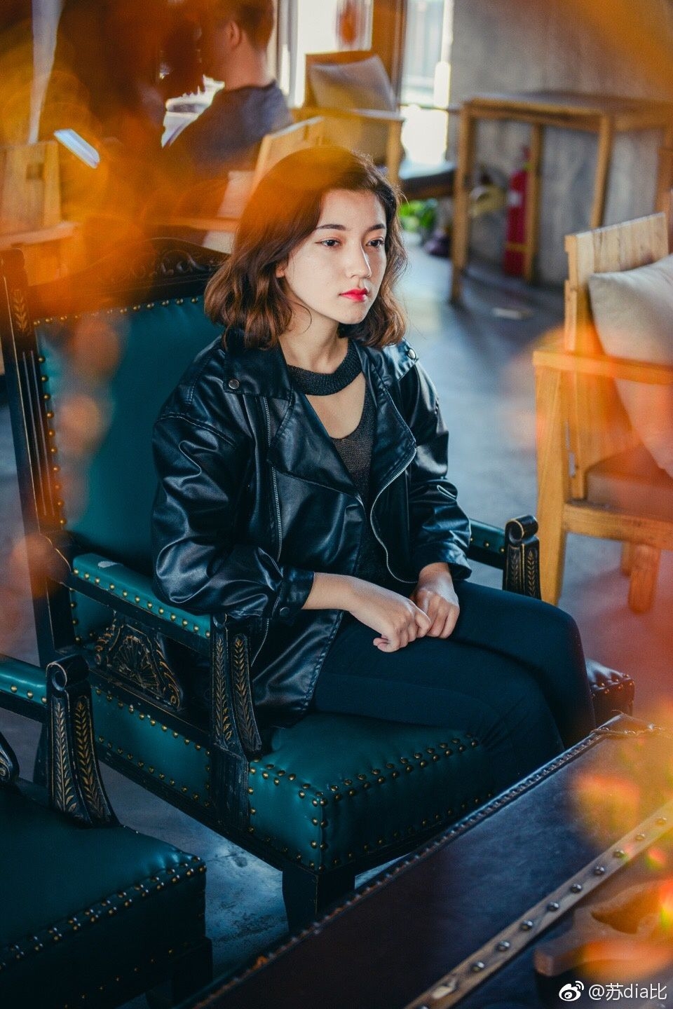 宋佳新片扮演身患绝症的火化师，网友：海报给我整哭了