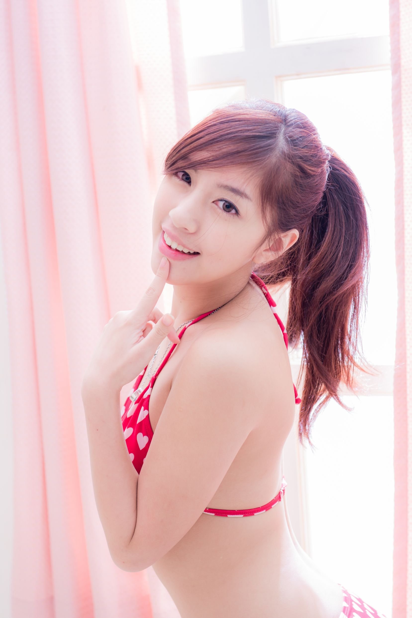 苏醒连发6张录音棚“刷屏”照，粉丝调侃：这条微博也太吵了！