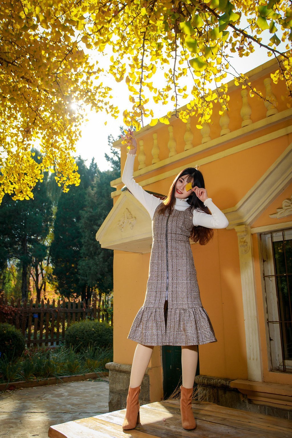 18岁中国女导演上网才知获国际大奖,确认后盼奖杯邮寄