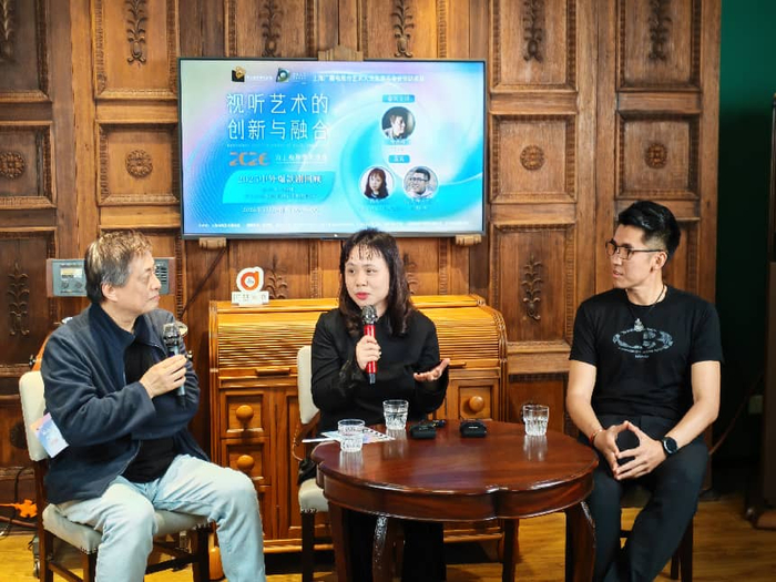 文艺评论家孙孟晋、上海译文出版社副总编辑黄昱宁、自媒体博主“Fu大爷”(干夫） 