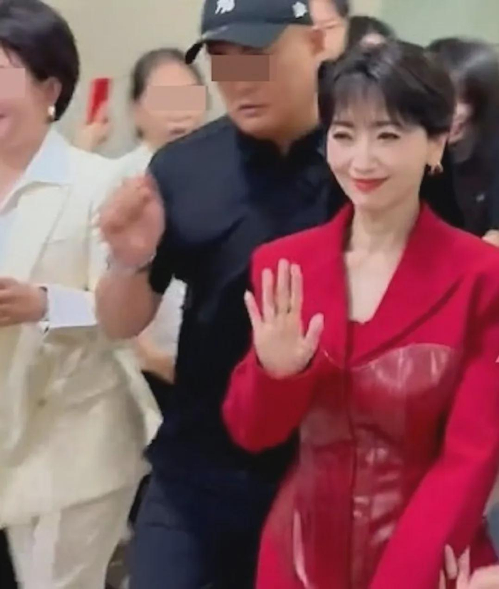  打开网易新闻 查看精彩图片 